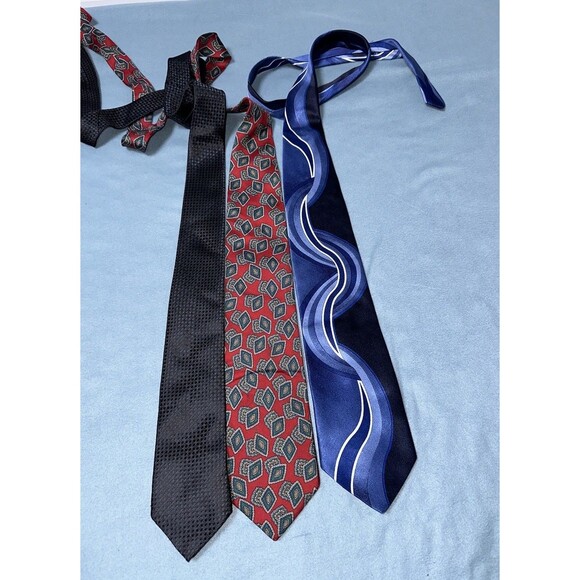 Pierre Balmain Paris Couture Vintage 100% Silk Lot of 3 Ties USA Blue Red, black - Picture 1 of 2